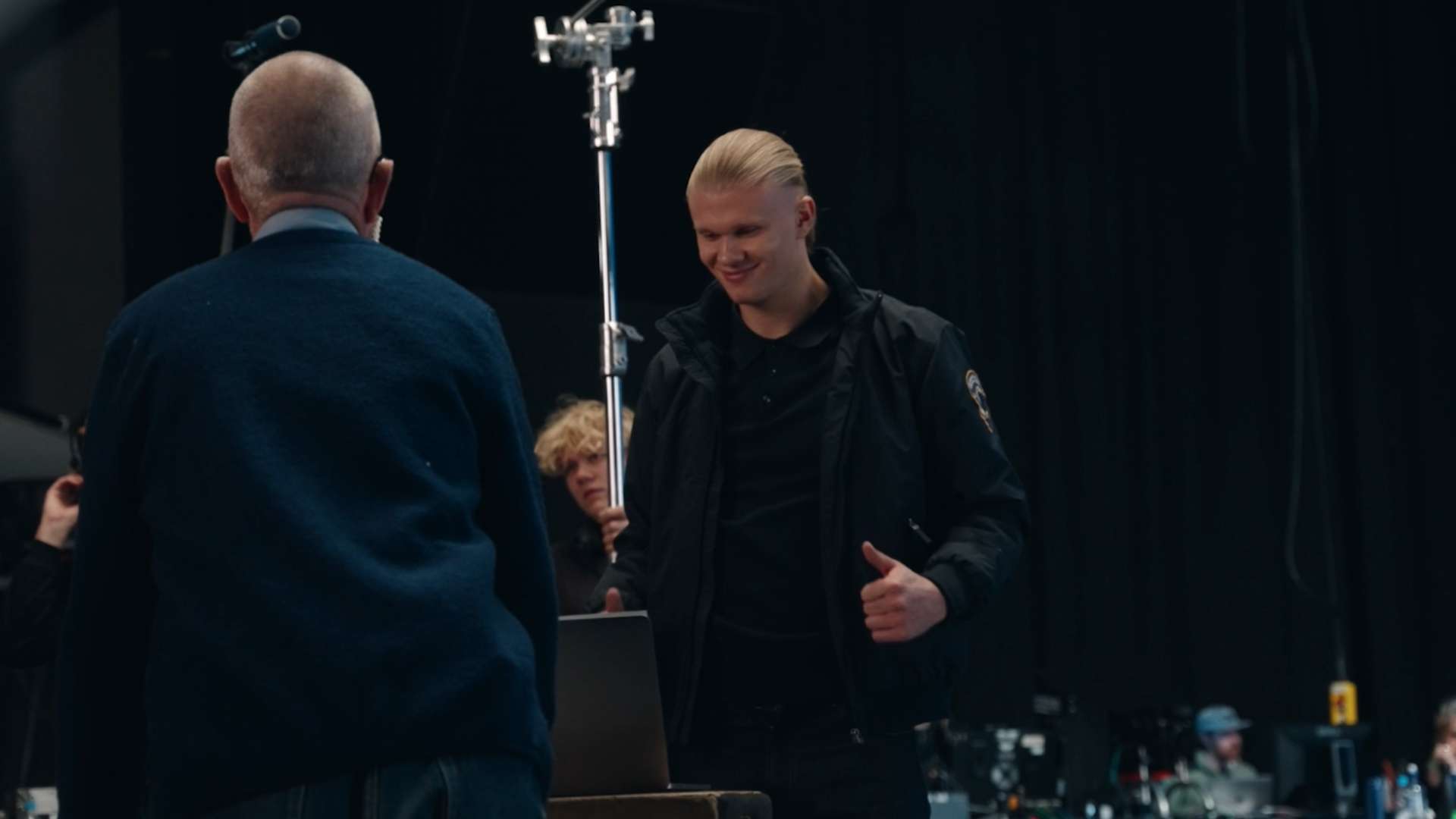 所做出的努 所做出的努